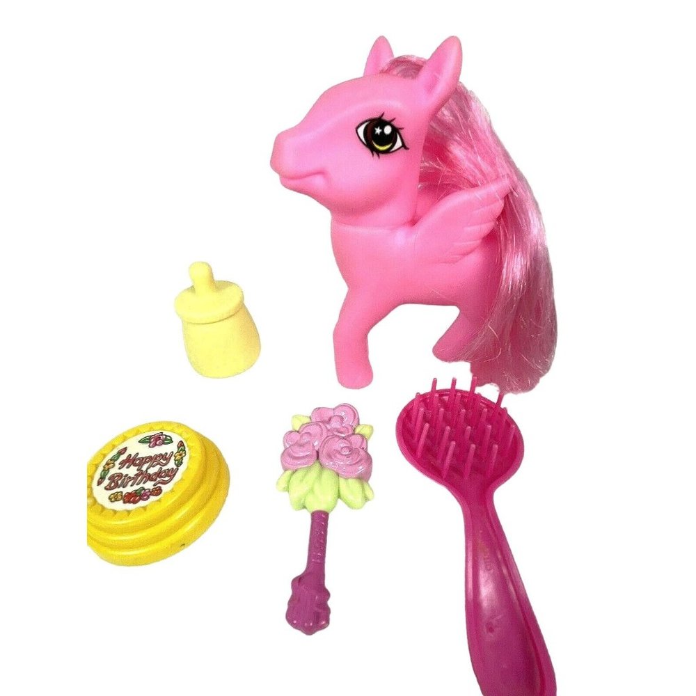 My Little Pink Pony Pegasus Greenbriar With Random Accessories  Bottle and Brush